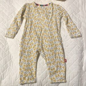 Magnetic Me Eazy Peazy Lemon print onesie 0-3 mo